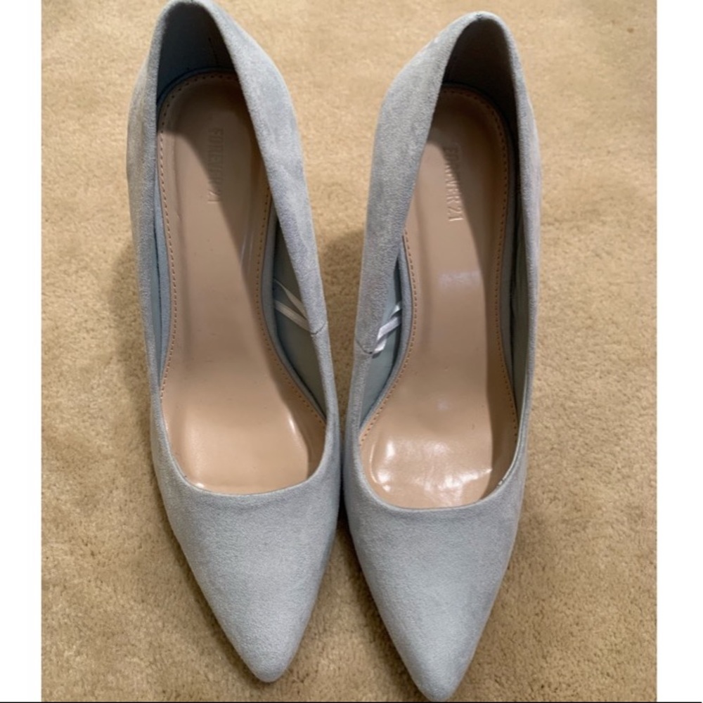 Suede pumps